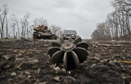 Украинские войска обстреляли населенные пункты ДНР у линии разграничения