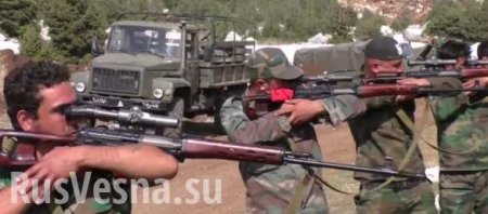 Российские инструкторы обучают сирийских снайперов (ВИДЕО)