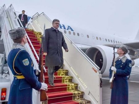 «Банзай! Слава Украине!»: Порошенко начал официальный визит в Японию