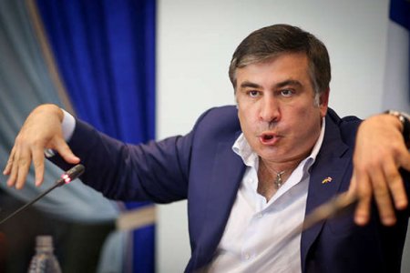 Мнение политического зубра: кабмин Гройсмана состоит из второсортных и третьесортных людей, — Саакашвили