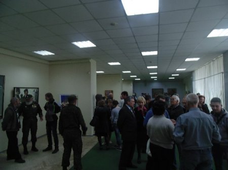 В Луганске открылась выставка Союза художников ко Дню Победы и Дню Республики (ФОТО)