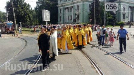 Днепропетровск присоединился к Всеукраинскому Крестному ходу (ФОТОРЕПОРТАЖ)