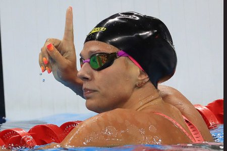 10-я медаль России: пловчиха Юлия Ефремова завоевала серебро (ФОТО)