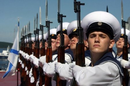 Военные учения в Крыму и в акватории Чёрного моря начались досрочно