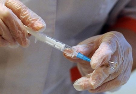 Цена отказа от российских вакцин: Украину накрыла волна средневековых болезней, люди умирают от дифтерии и собачьего бешенства