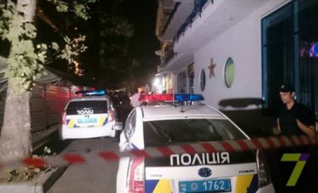 В Одессе вооруженные люди пытались захватить гостиницу (ФОТО, ВИДЕО)