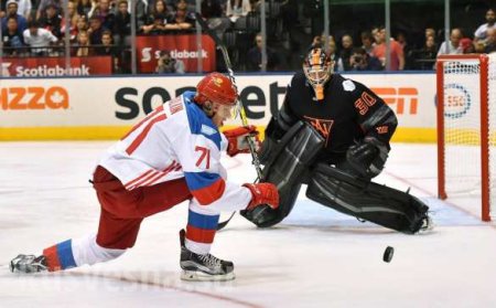 Российская сборная по хоккею обыграла сборную США на Кубке мира (ФОТО)