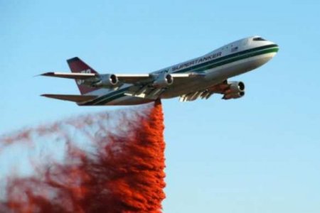 Пилоты неисправного Boeing слили десятки тонн керосина на лес под Парижем