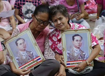 На 89-м году жизни скончался король Таиланда Пумипон Адульядет