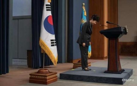 Президент Южной Кореи извинилась за скандал с ее подругой