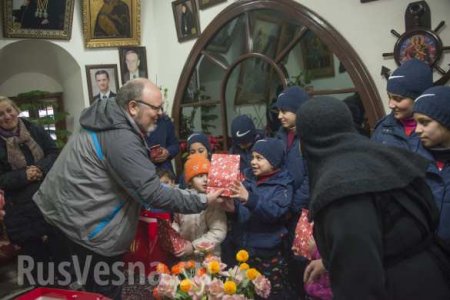 Башар Асад с семьей и русская делегация посетили на Рождество православный монастырь и детский приют под Дамаском (ФОТО, ВИДЕО)
