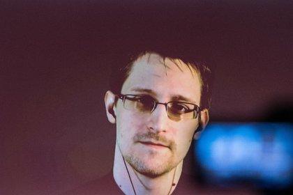 Песков: Сноуден — это не игрушка, которую можно подарить