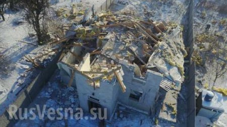 ВСУ прямым попаданием уничтожили двухэтажный жилой дом в Макеевке (+ФОТО)