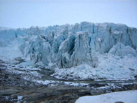 В Гренландии может оттаять американская военная база «Ледяной червь»