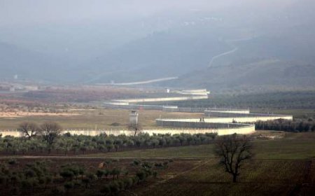 Вот как выглядит проект «Стена»: Турция построила более половины бетонной стены на границе с Сирией (ФОТО)