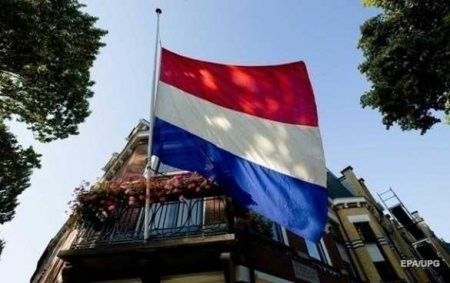 Глава МИД Турции назвал Нидерланды «столицей фашизма»