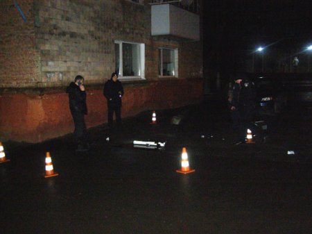 Хулиганство на улице Бандеры: помещение патрульной полиции Ровно обстреляли из РПГ, произошёл взрыв