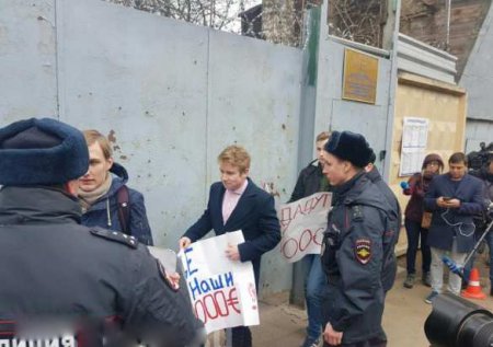 Дети оппозиции: Обманутые школьники требуют у Навального выплатить 10000 Евро (ФОТО, ВИДЕО)