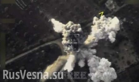Ein ma chtiger Luftangriff: MWK der Russischen Fo deration haben die Tagung der Anfu hrer der «Al Qaida» auf einen Tipp von einer anderen Bande vernichtet (VIDEO)