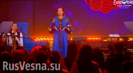 «Да она бухая!» — жена Порошенко опозорилась, открывая «Евровидение» (ВИДЕО)