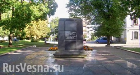 В Литве хотят убрать из центра города братские могилы советских солдат (ФОТО)
