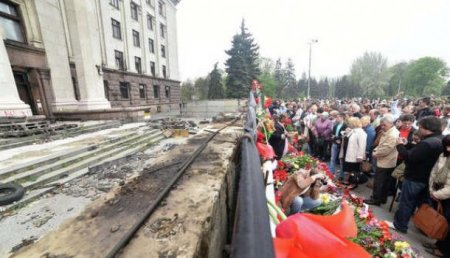 На сайте Порошенко собирают подписи за установку памятника жертвам 2 мая в Одессе