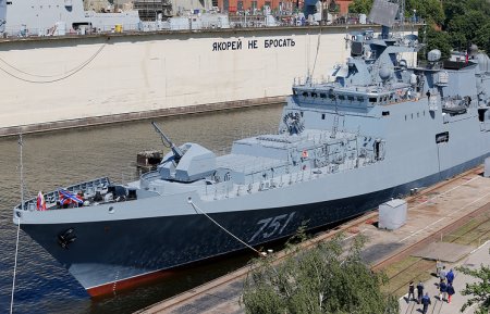 Новейшие фрегаты Черноморского флота начали учения у берегов Сирии (ФОТО)