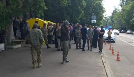Неизвестные захватили офис главы Госслужбы геологии и недр Украины