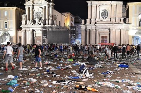 Паника в Турине: 1500 пострадавших на площади