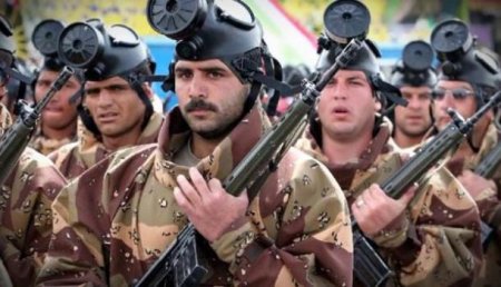 В Иране арестовали третью группу террористов. Две другие напали на парламент и мавзолей