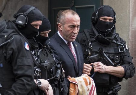 Взрывоопасный выбор Косово: к власти придут военные преступники и террористы
