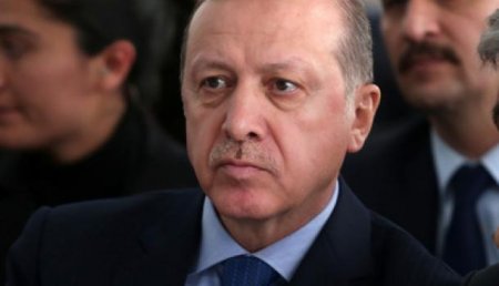 Эрдоган упал в обморок во время молитвы