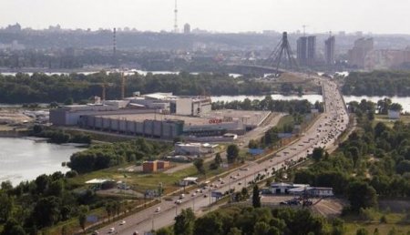 Решение о переименовании киевского проспекта Ватутина в Шухевича вступило в силу