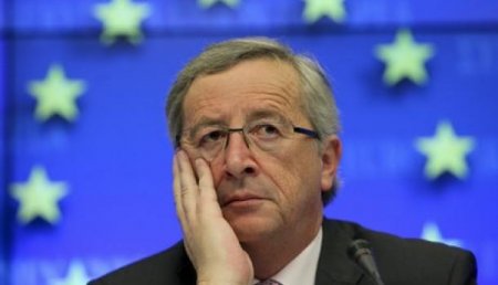 Глава Еврокомиссии извинился за оскорбление Европарламента