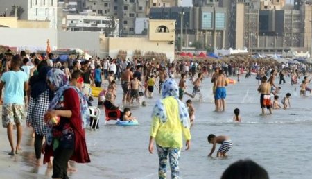 О курортном отдыхе: В Триполи по пляжу ударила ракета, погибли мирные жители