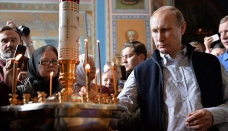 Путин приехал в монастырь на Валааме с неизвестным пассажиром