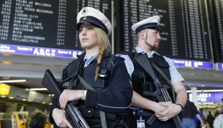 Атмосфера праздника: В Брюсселе на параде 21 июля полицейским выдадут боевые патроны