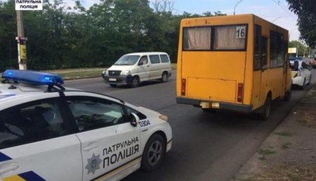 Веселые старты: в Николаеве пассажиров возил водитель-наркоман