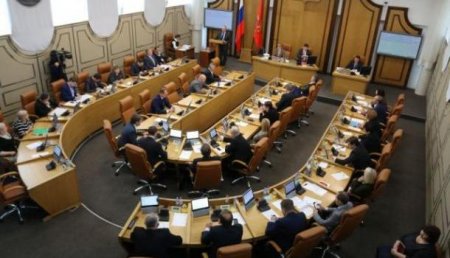 Красноярские депутаты выйдут из отпуска ради отмены удвоения своих зарплат