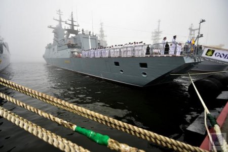 На корвете «Совершенный» поднят Военно-морской флаг