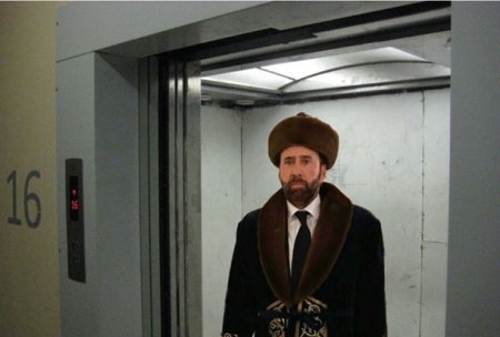 Николас Кейдж в казахском костюме стал мемом дня