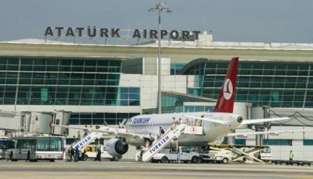 В аэропорту имени Ататюрка в Стамбуле столкнулись два пассажирских самолета