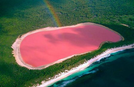 Дверь в ад и розовое озеро: удивительные места Земли (ФОТО)