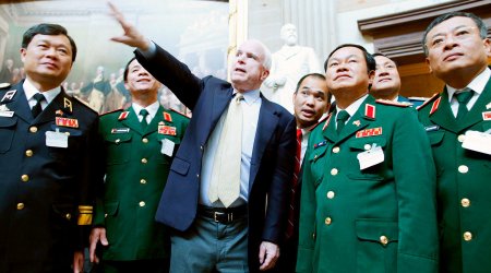 Вьетнамский синдром: зачем США укрепляют связи с бывшим военным противником (ФОТО)