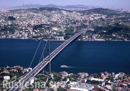 Турция закрыла Босфор для прохода судов