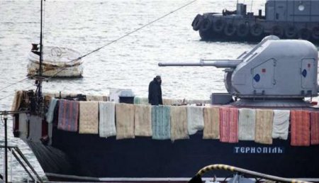 Шоколадку за конфетку: эксперт рассказал, зачем США строят центр ВМС рядом с Крымом
