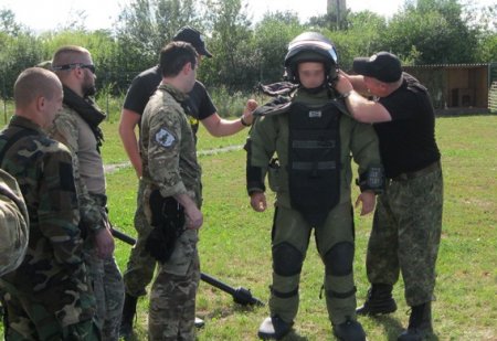 Обмен опытом: На Украине прошли учения ФБР и полиция