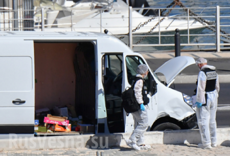 Во Франции автомобиль въехал в автобусные остановки, есть погибшие и пострадавшие (+ВИДЕО, ФОТО)