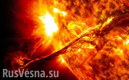 Облако плазмы: вспышки на Солнце уменьшают магнитное поле Земли