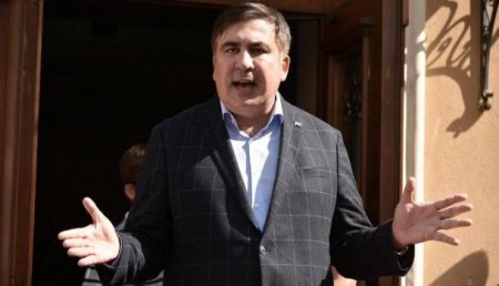 Хроники Саакашвили: Личного конфликта с Порошенко нет, Гройсмана не уважает, Авакова унизил как мужчину — слишком низкий уровень